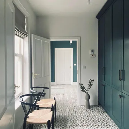 Castan House - 30 Minutes To Dublin Airport * Kildare