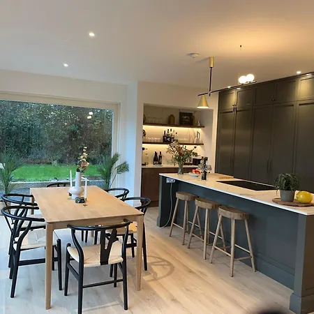 Castan House - 30 Minutes To Dublin Airport *