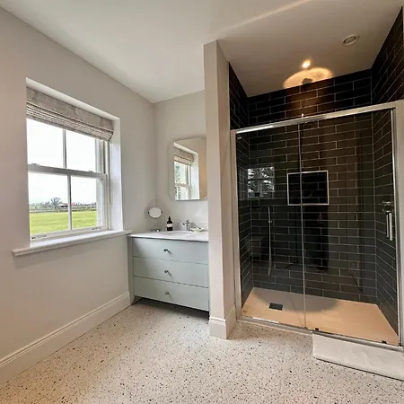 Castan House - 30 Minutes To Dublin Airport Kildare